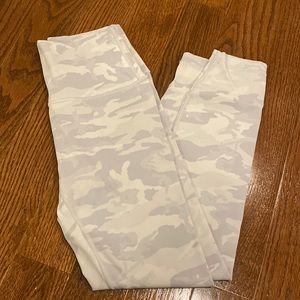 Lululemon workout leggings